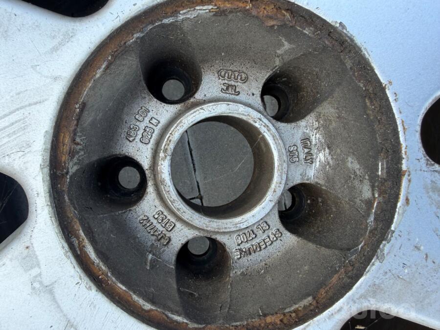 Audi, VW, lietie