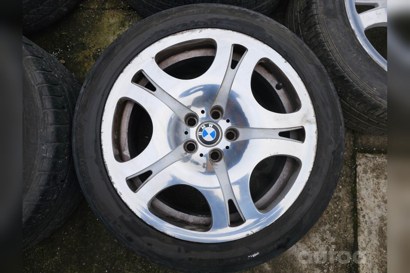 BMW, lietie