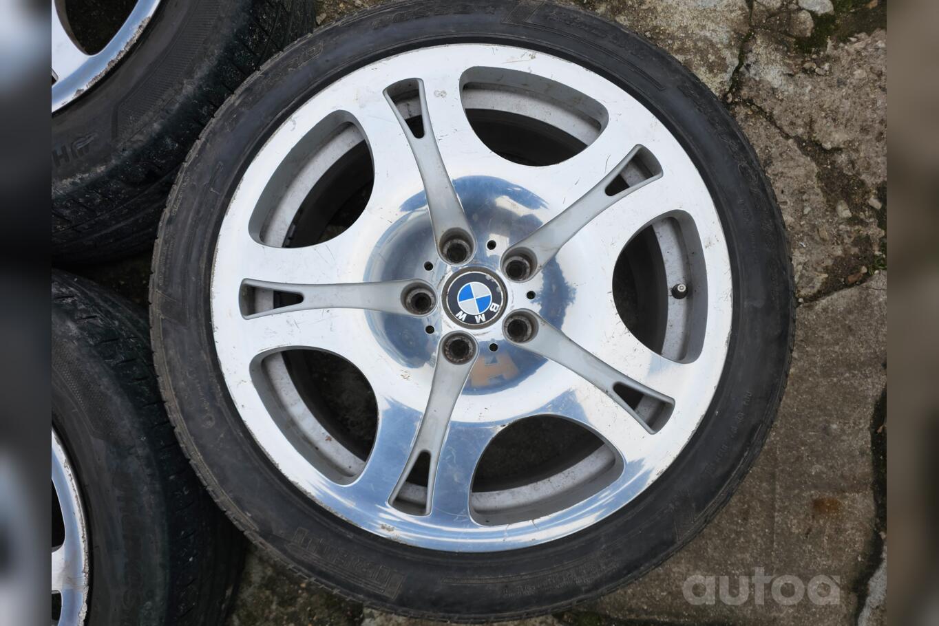 BMW, lietie