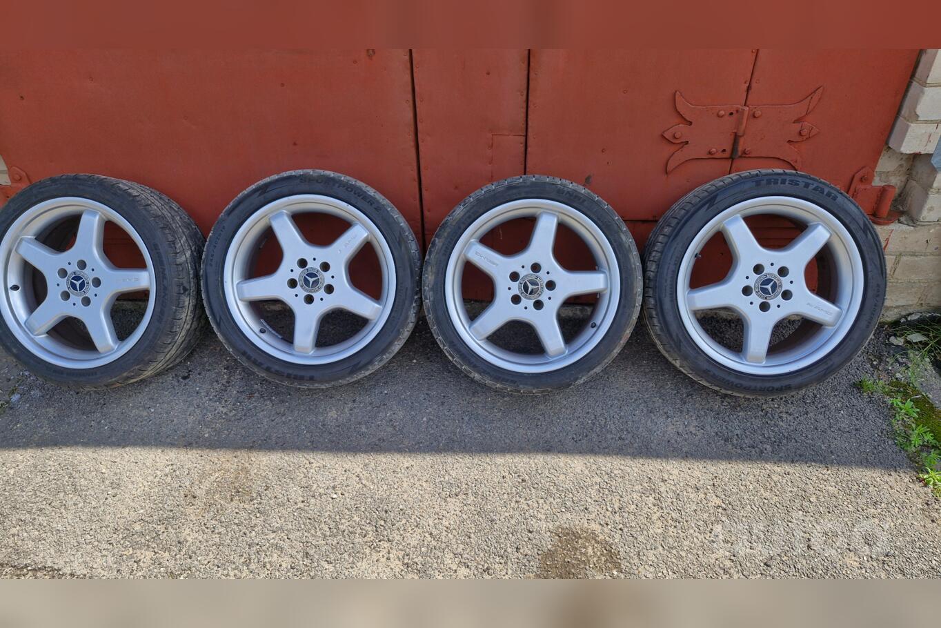 Mercedes benz, lietie