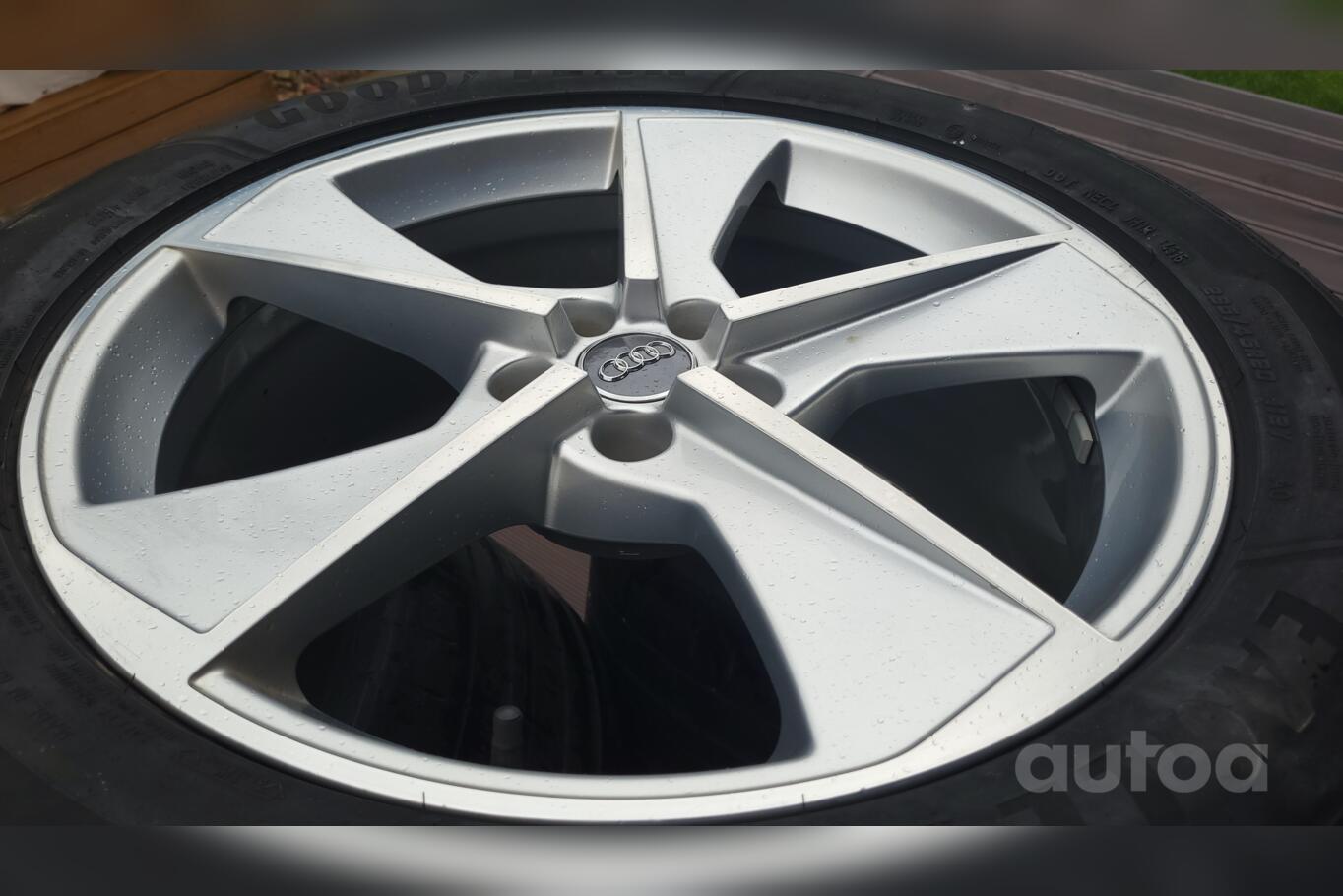 AUDI, lietie