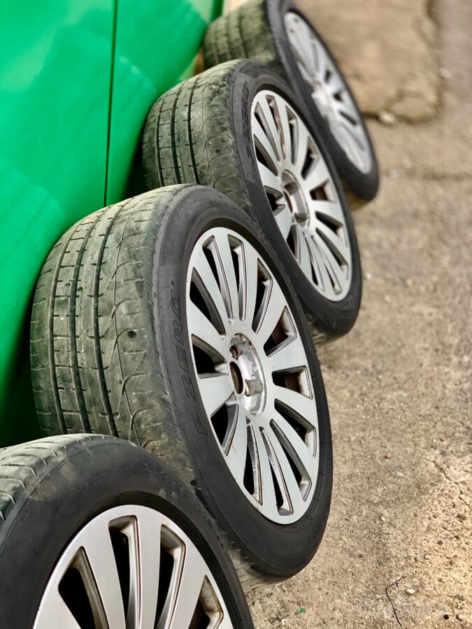 AUDI, lietie