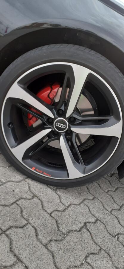 Audi RS 7, lietie