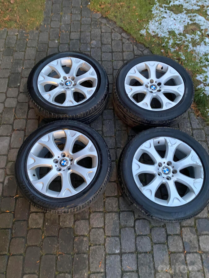 BMW, lietie