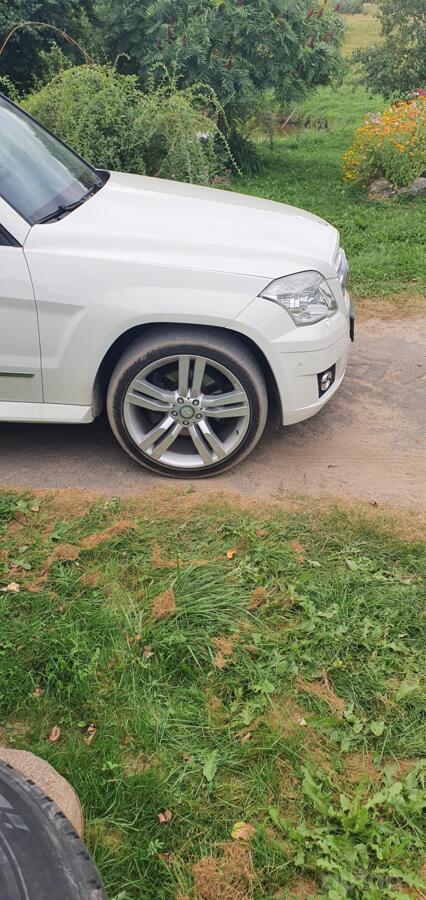 Mercedes, lietie