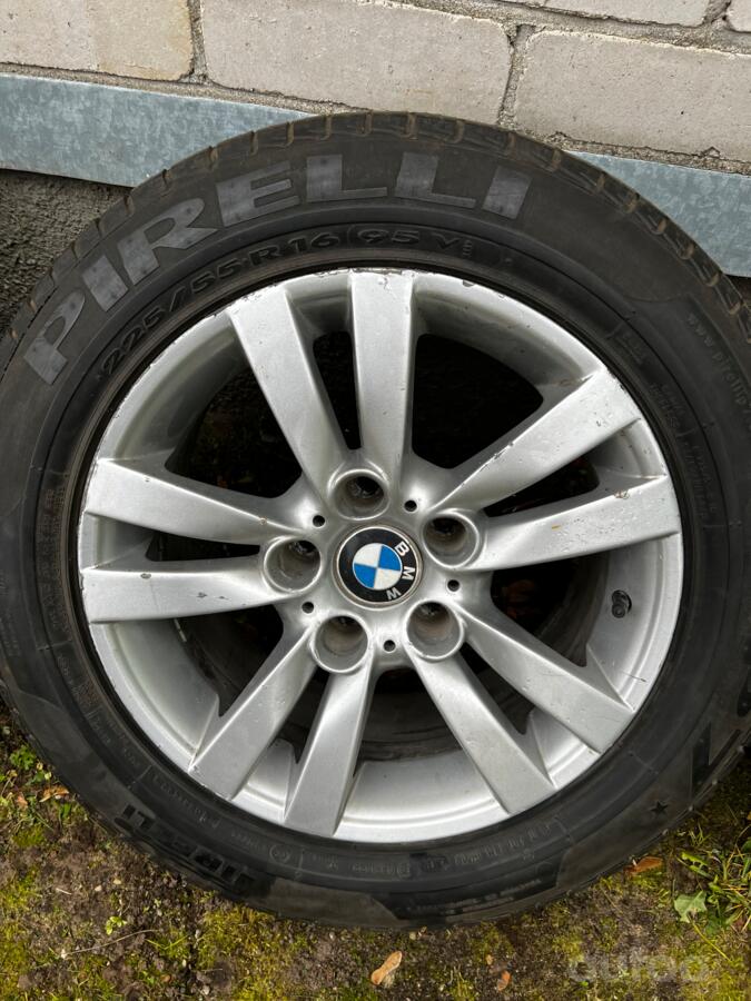BMW, lietie