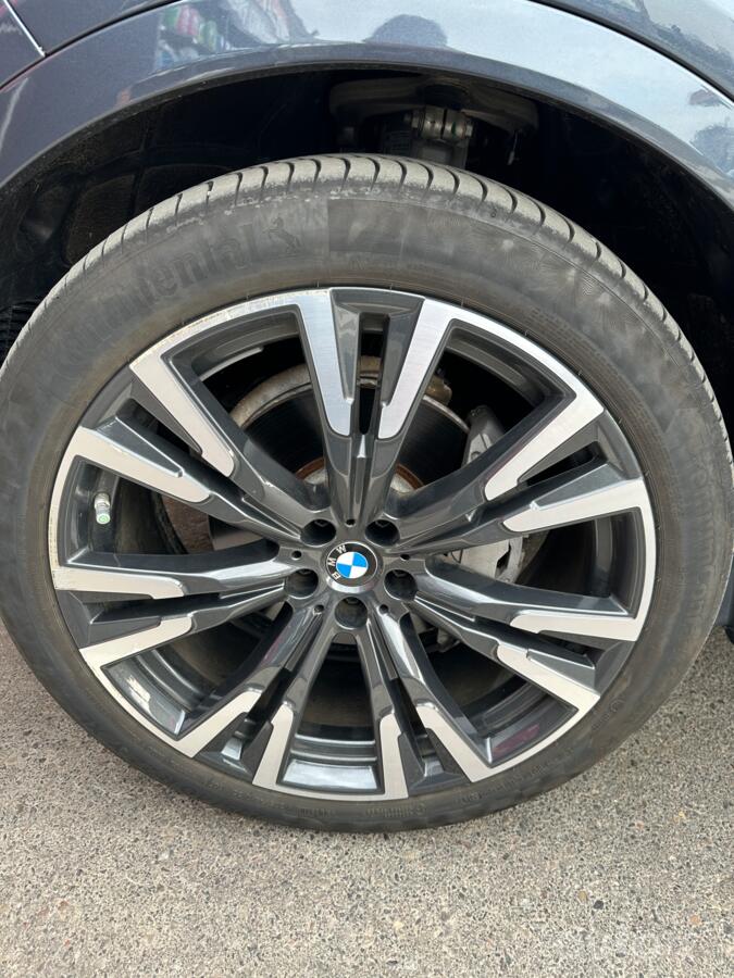 BMW, lietie
