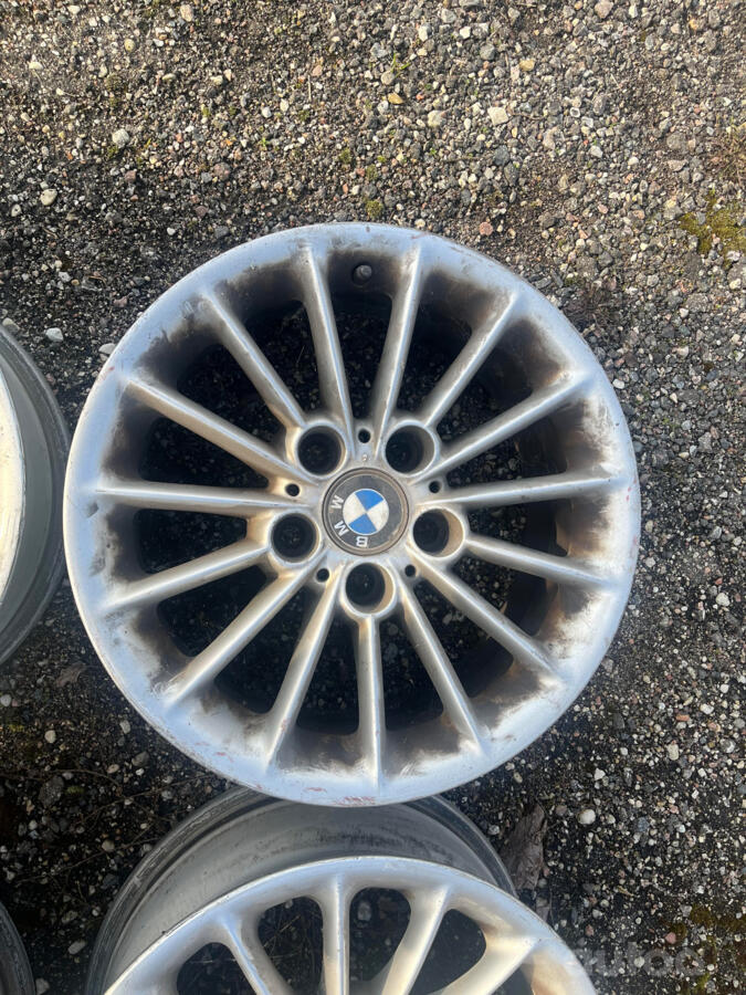 BMW, lietie