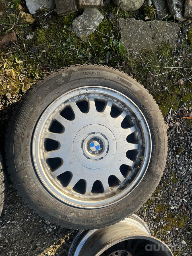 BMW, lietie