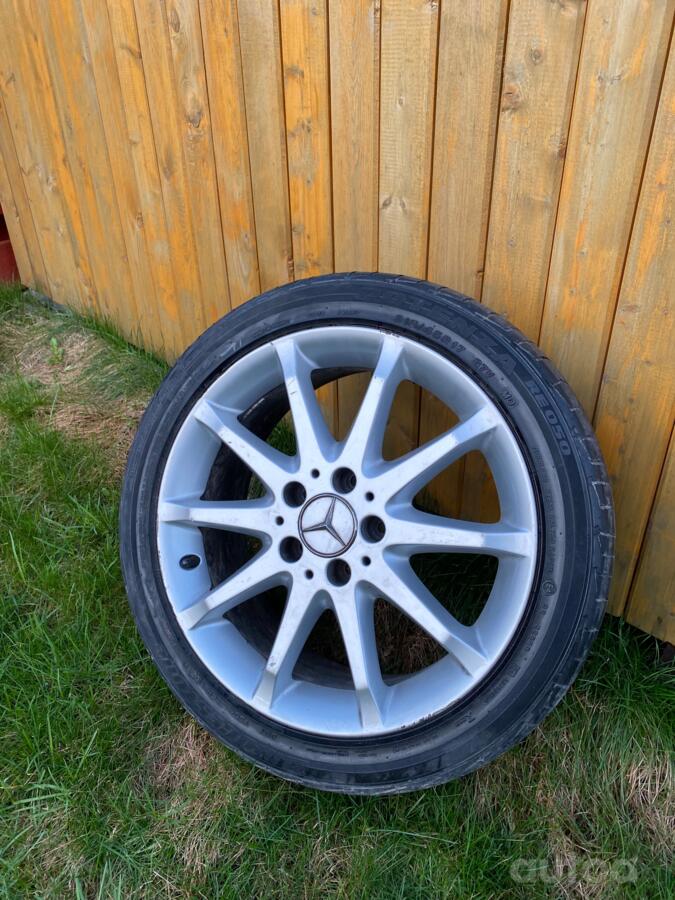 Mercedes-benz, lietie