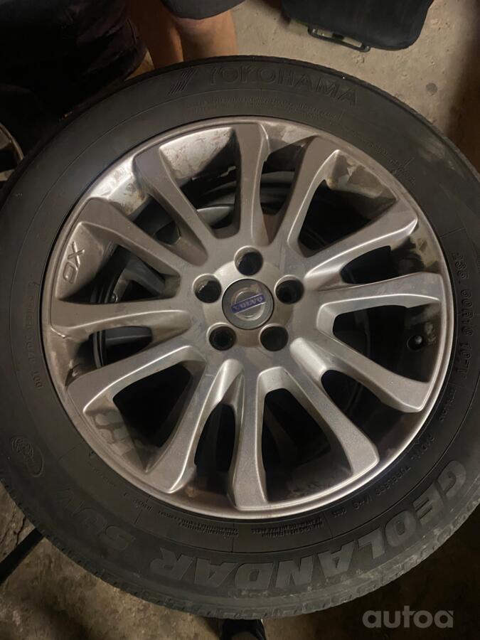 Volvo, lietie