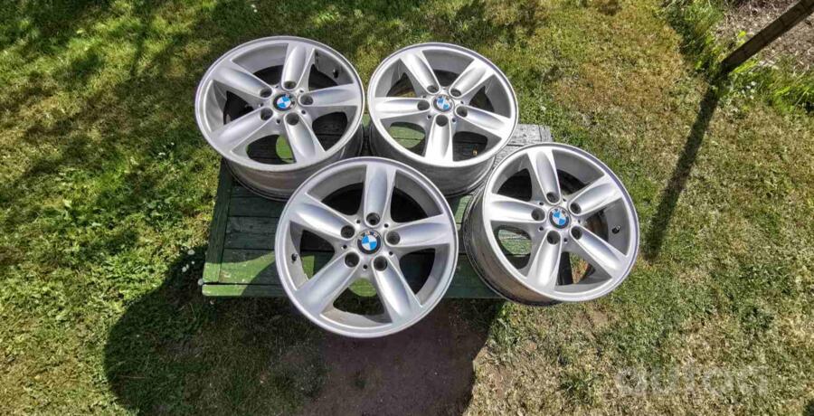 BMW, lietie