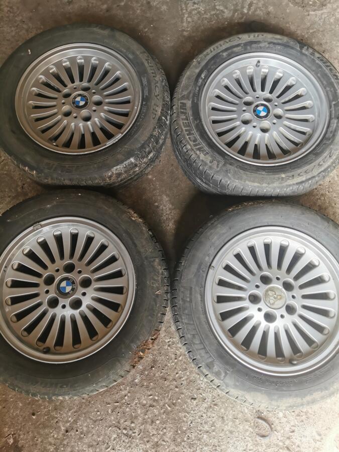 BMW, lietie