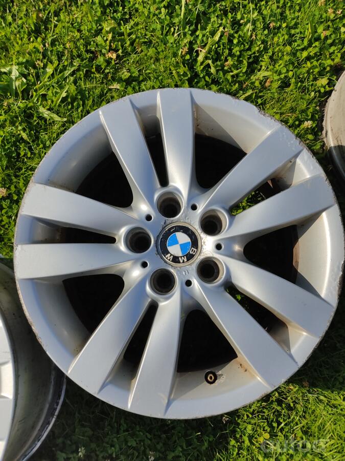BMW, lietie