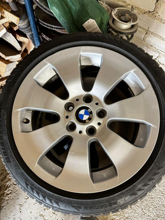 BMW, lietie