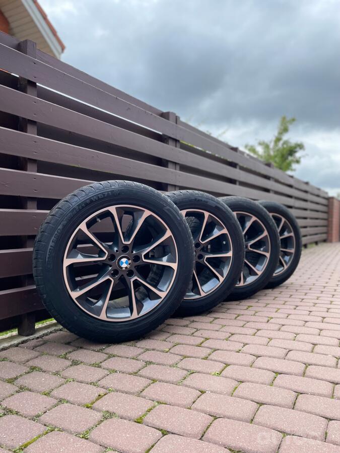 BMW, lietie