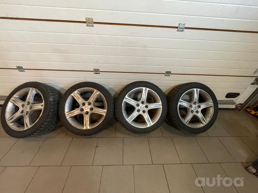 Lexus, lietie
