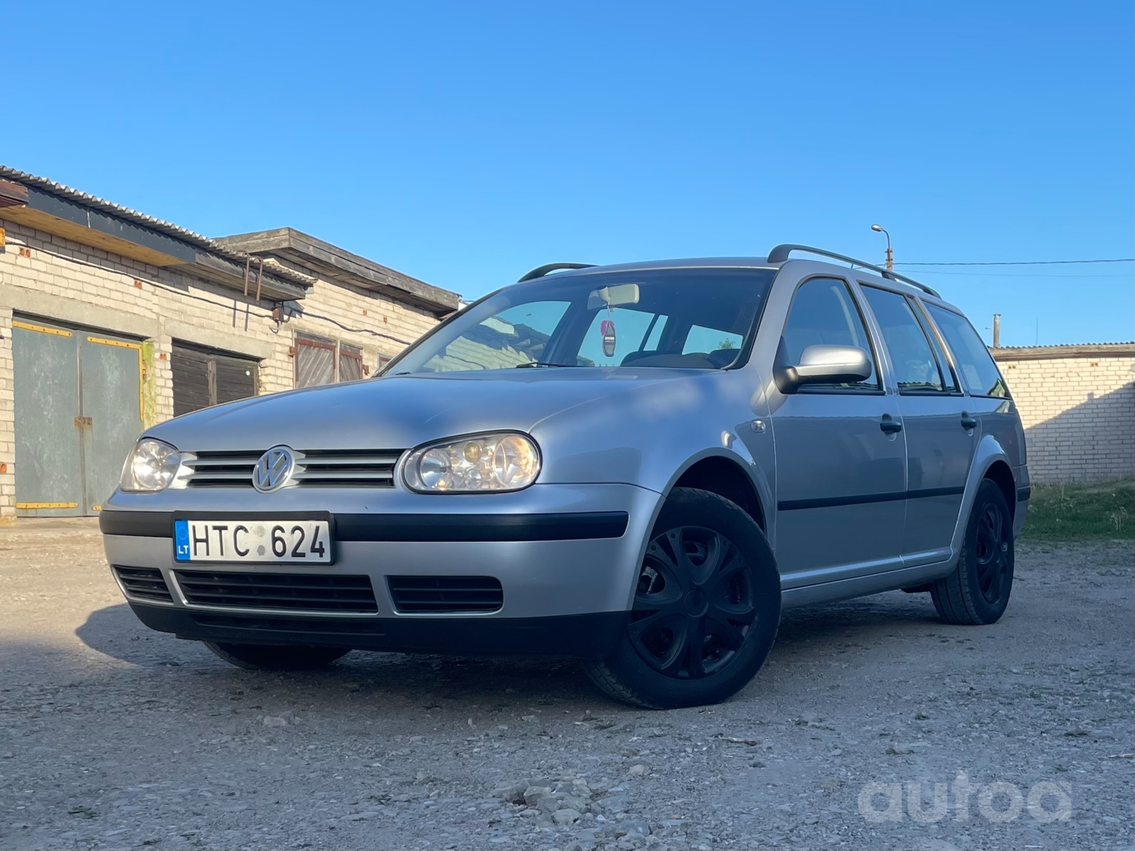 Volkswagen Golf 1598см³ Бензин, 2002м, wagon | autoa.lv