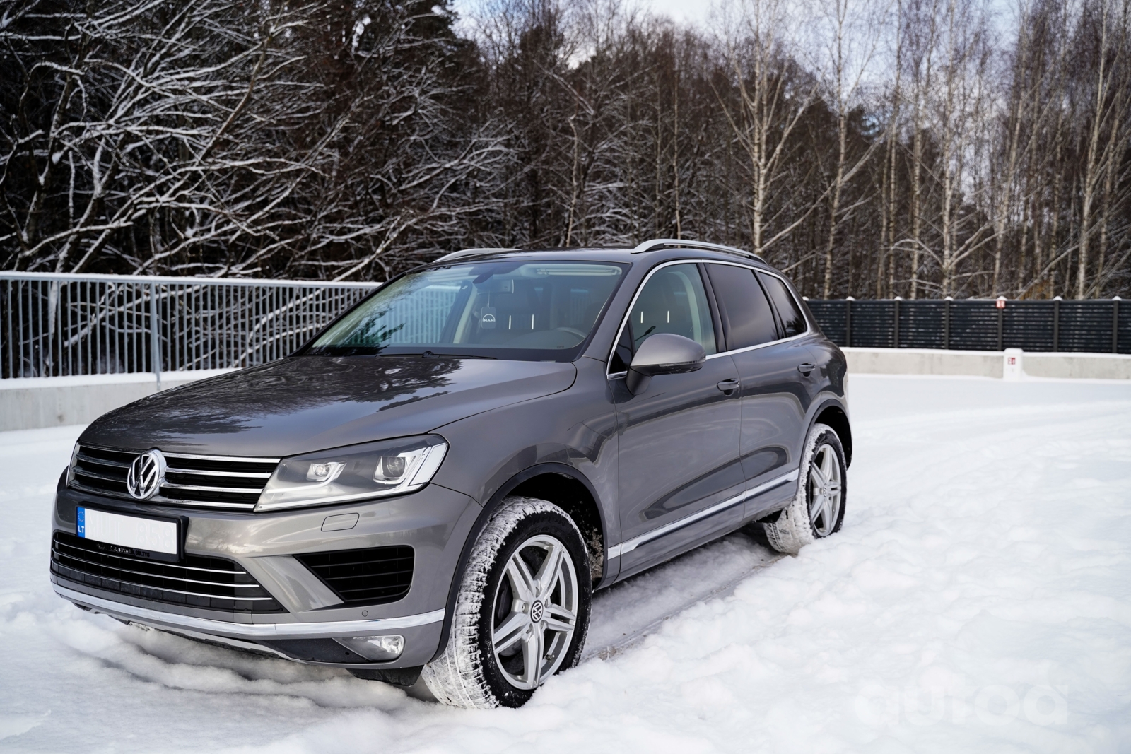 Volkswagen Touareg 3600см³ Бензин, 2015м, Crossover | autoa.lv