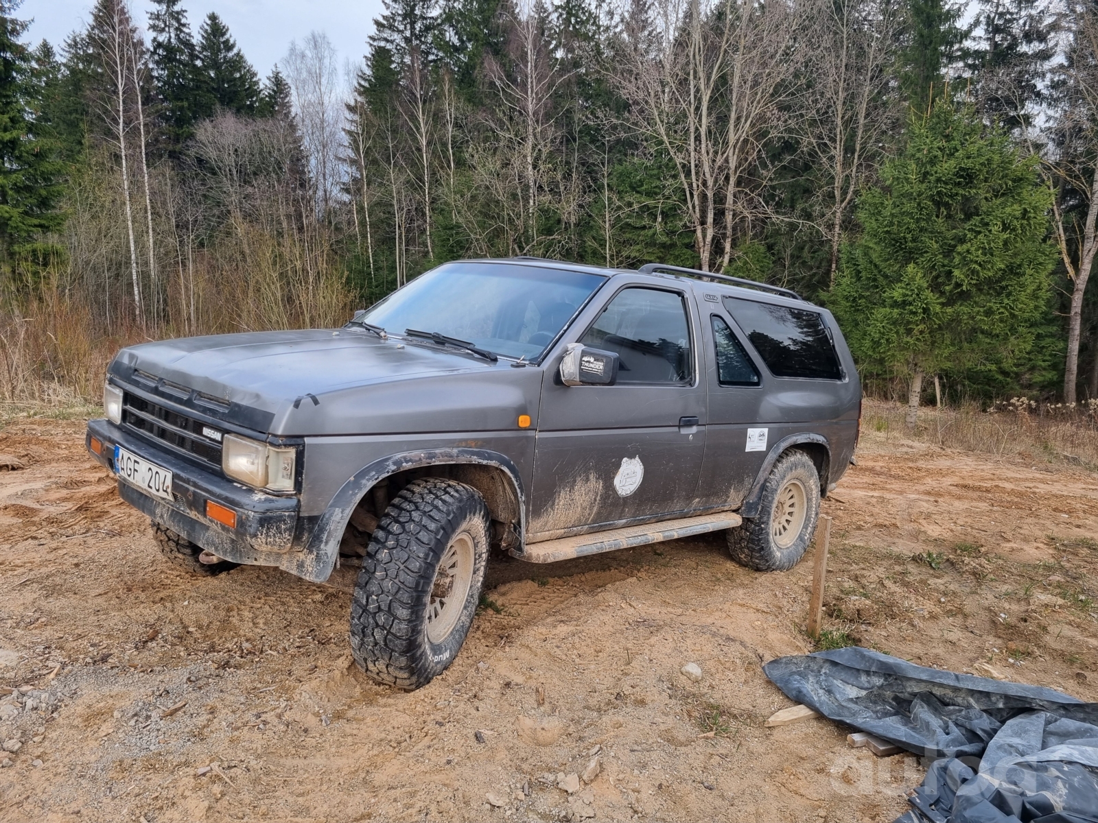 Nissan Terrano 2400см³ Бензин, 1989м, SUV 3-doors | autoa.lv