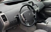 Toyota Prius 2 generation [restyling] (XW20)