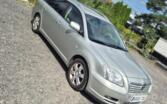Toyota Avensis 2 generation wagon