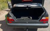Mercedes-Benz W124 1 generation