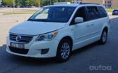 Volkswagen Routan 1 generation Minivan