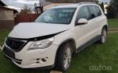 Volkswagen Tiguan 1 generation Crossover