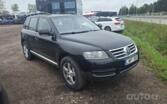 Volkswagen Touareg 1 generation Crossover