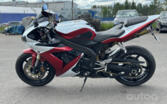 Yamaha R1
