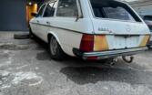 Mercedes-Benz W123 1 generation