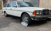 Mercedes-Benz W123 1 generation