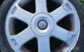 Audi Avus R17, lietie