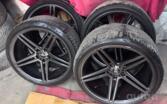 Vossen Bosan, lietie