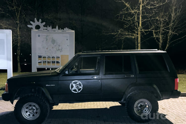 Jeep Cherokee 2 generation (XJ) [restyling]