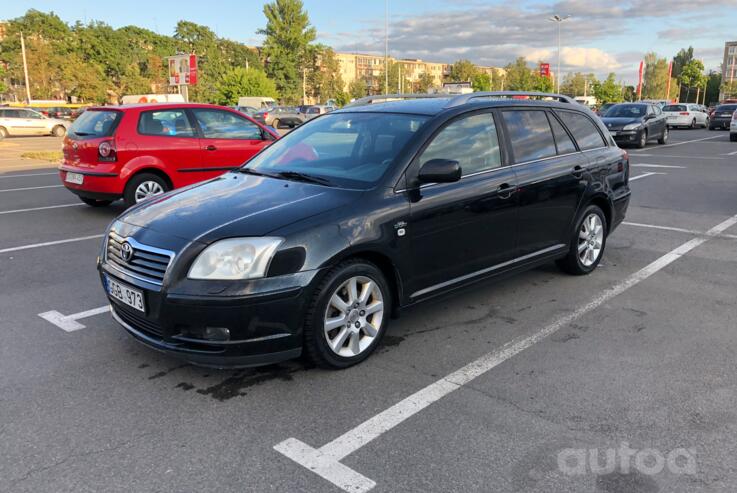 Toyota Avensis 2 generation wagon