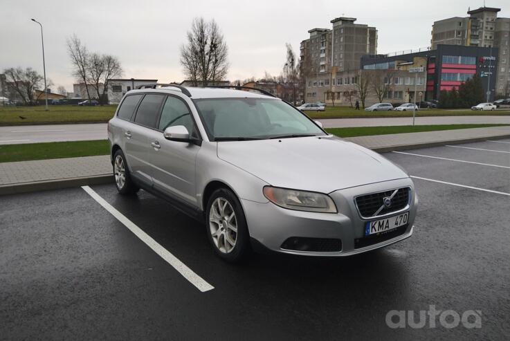 Volvo V70 3 generation wagon