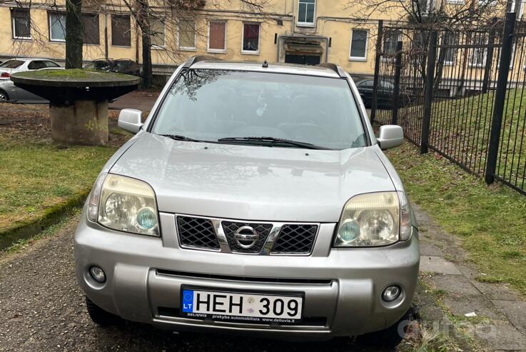 Nissan X-Trail T30 Crossover
