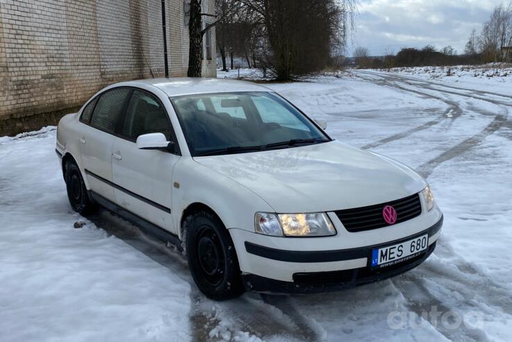 Volkswagen Passat B5 Sedan 4-doors