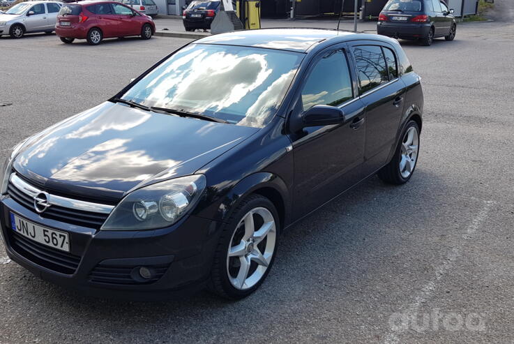 Opel Astra H Hatchback