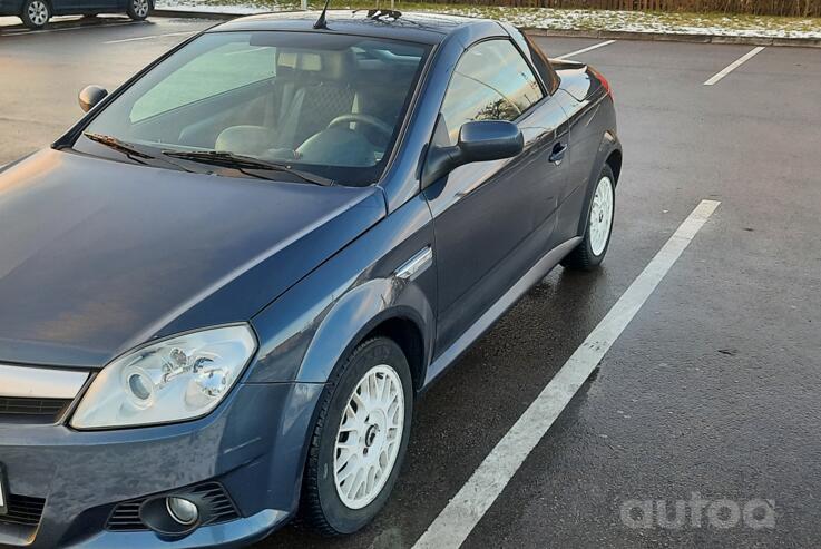 Opel Tigra 2 generation Twin Top cabriolet