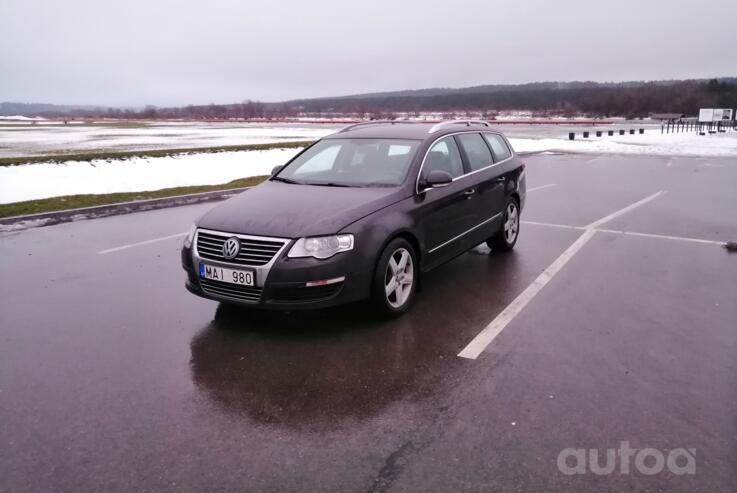Volkswagen Passat B6 wagon 5-doors
