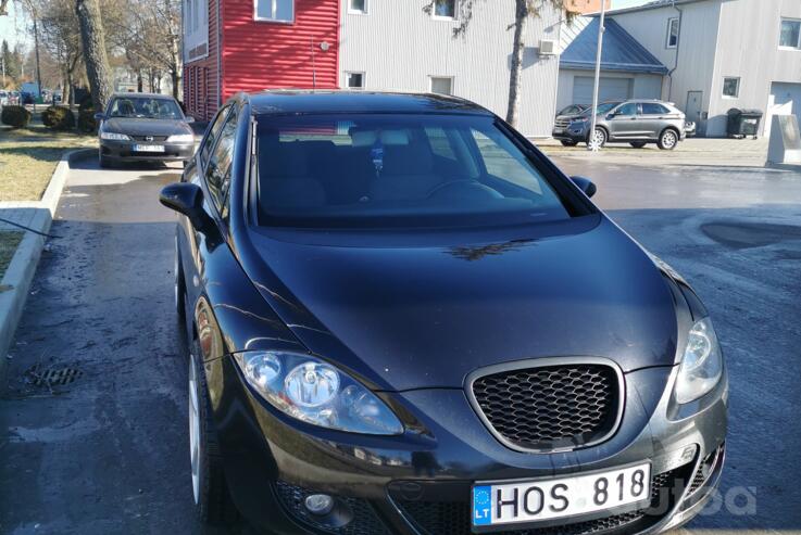SEAT Leon 2 generation Hatchback 5-doors