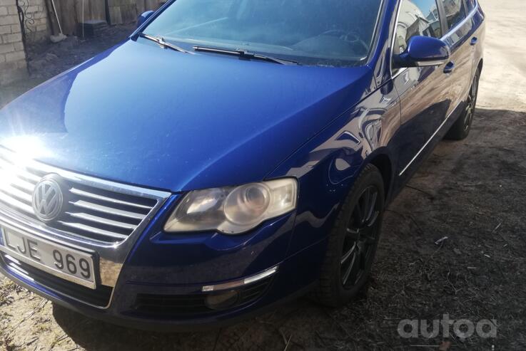 Volkswagen Passat B6 wagon 5-doors