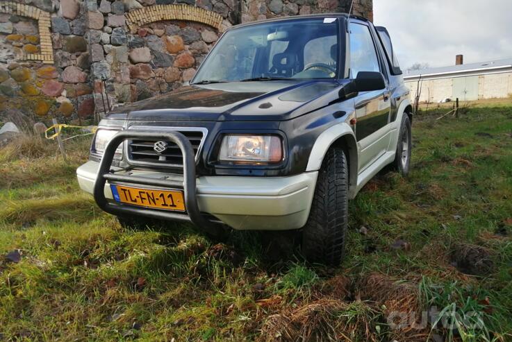 Suzuki Vitara 1 generation