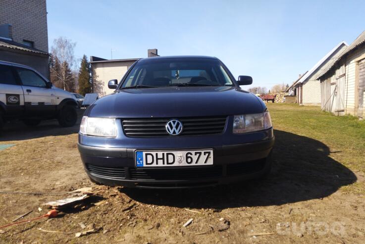 Volkswagen Passat B5 Sedan 4-doors