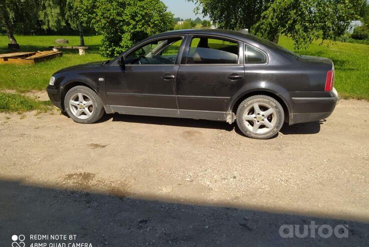 Volkswagen Passat B5 Sedan 4-doors