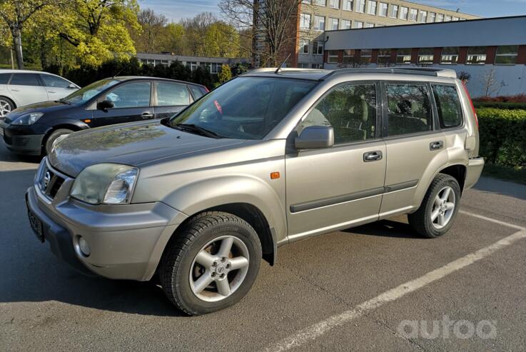 Nissan X-Trail T30 Crossover