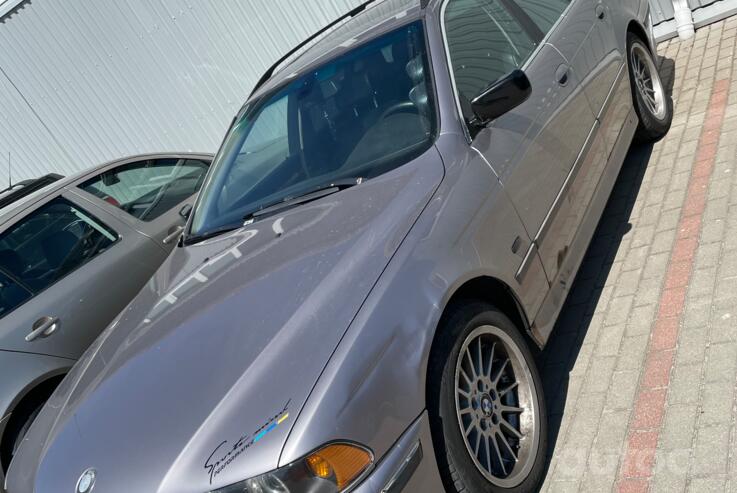 BMW 5 Series E39 Touring wagon